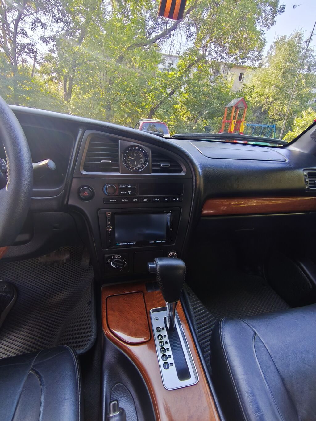 Infiniti QX4: 2001 г., 3.5 л, Автомат, Бензин, Внедорожник: фото 4