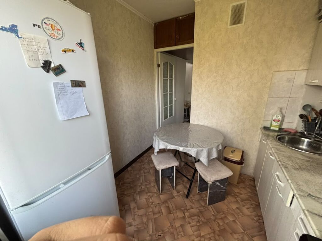 Продам 2-комн. квартиру, 52 м², 4 мкр, 4 этаж: фото 7