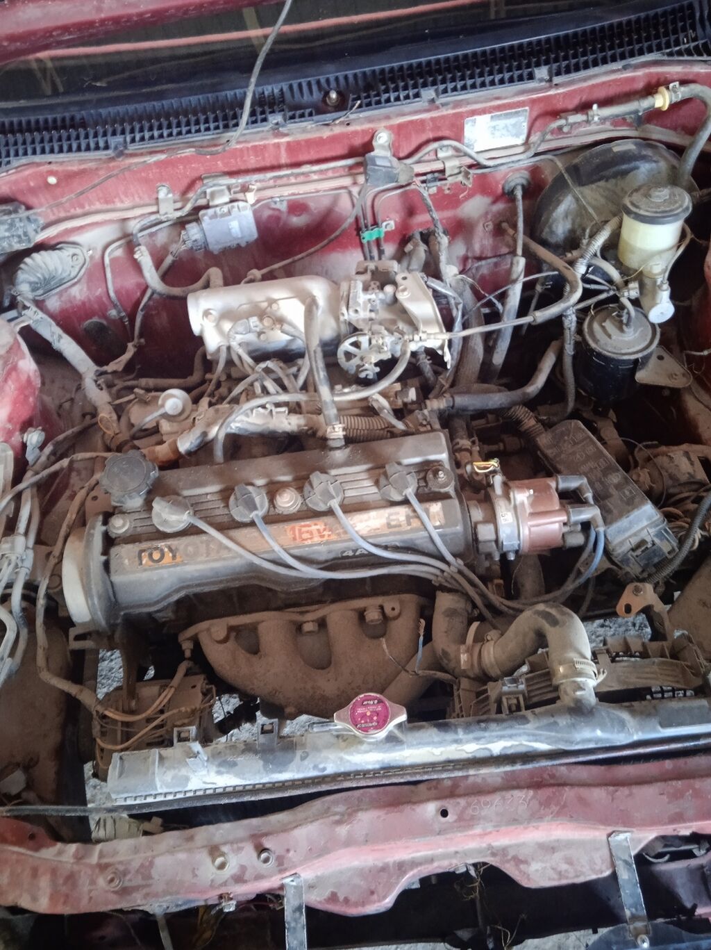 Toyota Carina: 1991 г., 1.6 л, Механика, Бензин: фото 6