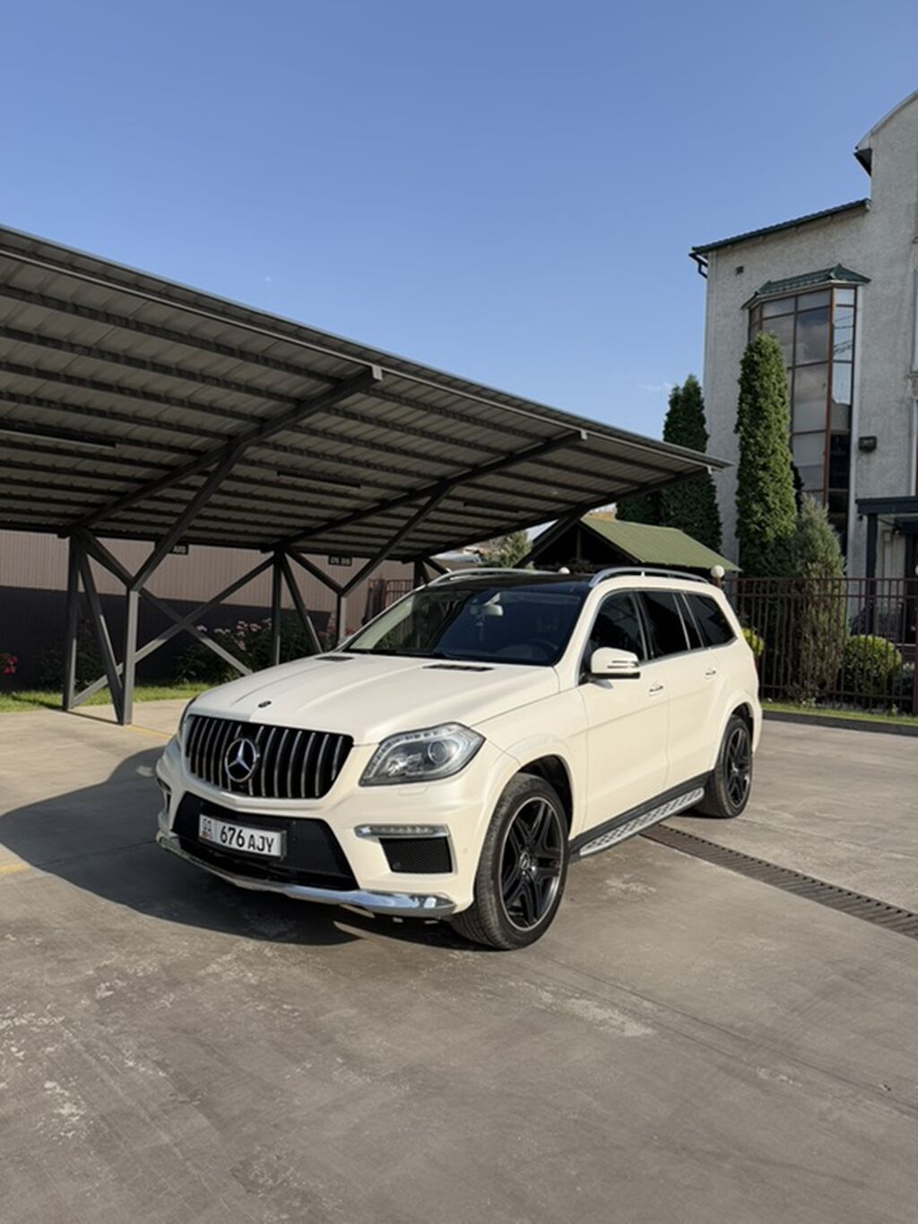 Mercedes-Benz GL-Class: 2014 г., 4.7 л, Автомат, Бензин, Внедорожник: фото 1
