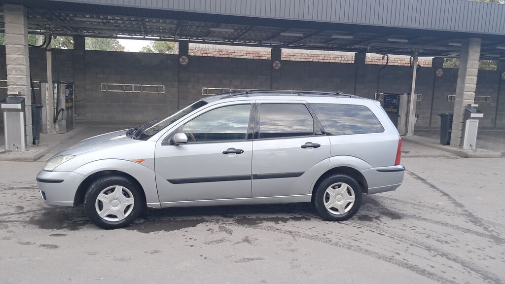 Ford Focus: 2002 г., 1.6 л, Механика, Бензин, Универсал: фото 1