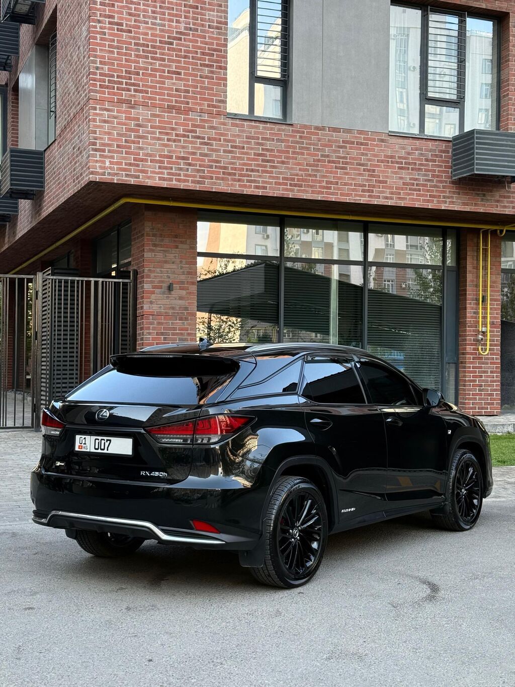 Lexus RX: 2021 г., 3.5 л, Автомат, Гибрид, Кроссовер: фото 4