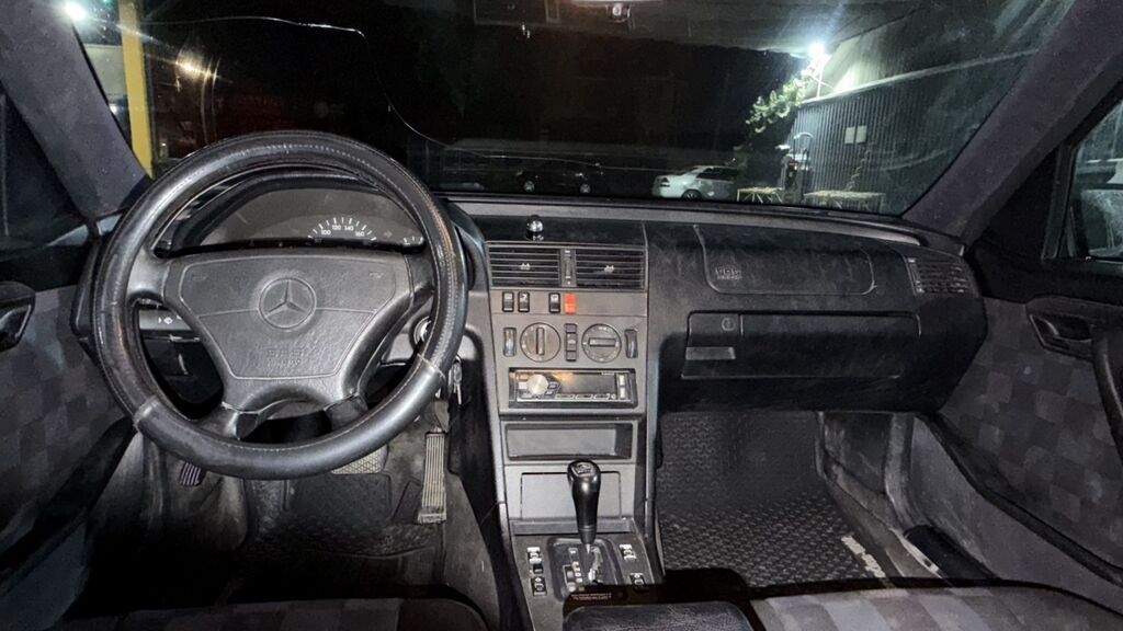 Mercedes-Benz C-Class: 1994 г., 2.2 л, Автомат, Газ, Седан: фото 7