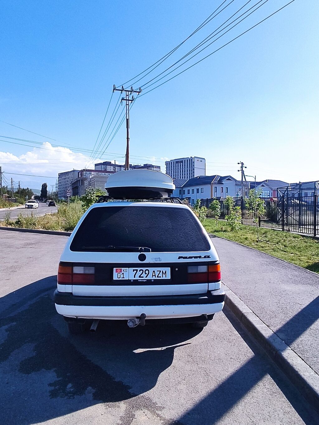 Volkswagen Passat: 1991 г., 1.8 л, Механика, Бензин, Универсал: фото 2
