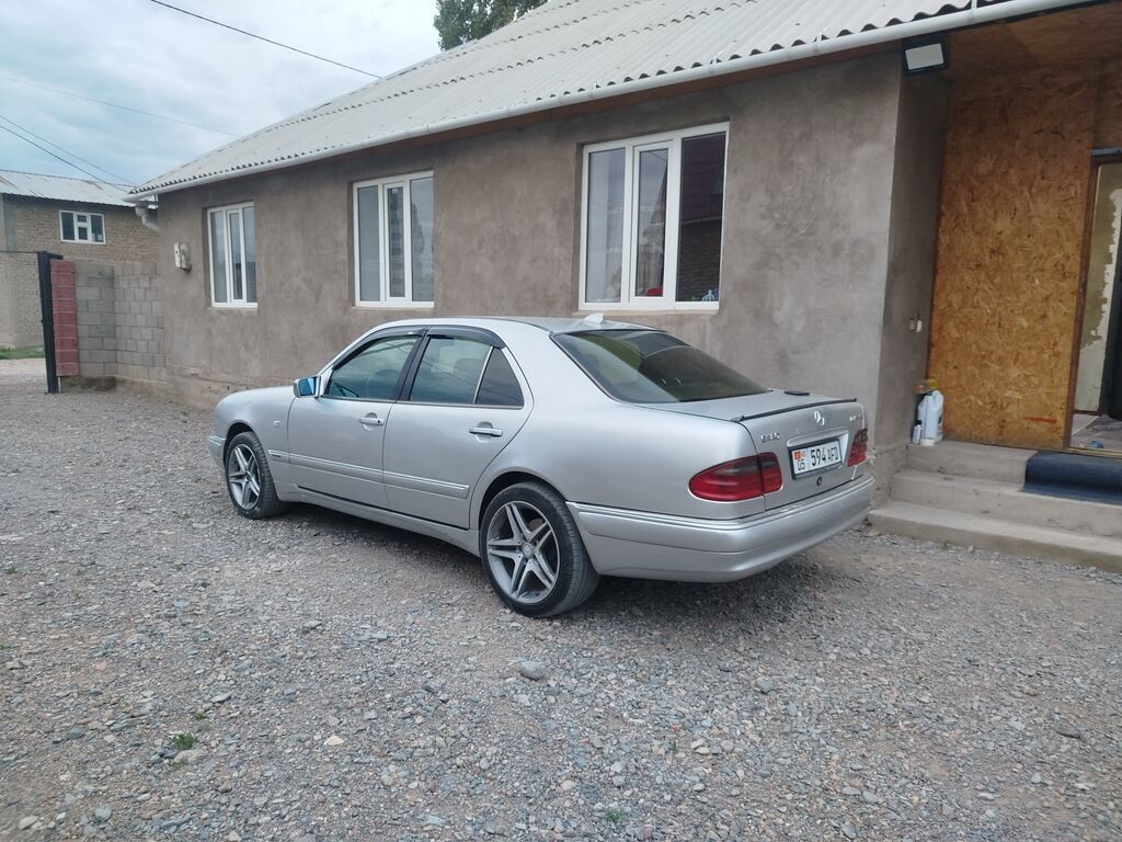 Mercedes-Benz E-Class: 1995 г., 3.2 л, Автомат, Бензин, Седан — фото 7