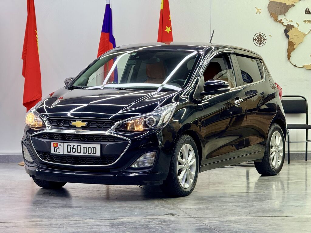 Chevrolet Spark 2018, 1 л, вариатор, бензин: фото 2