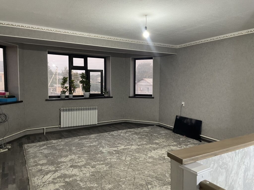 Продаётся 2-этажный дом в с. Нижняя Ала-Арча Адрес: ул. Зелёная: фото 2