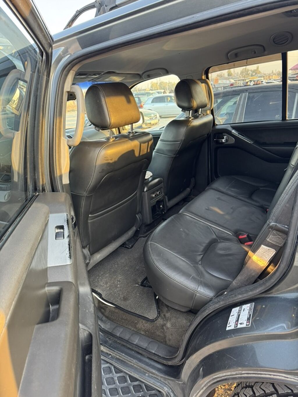 Nissan Pathfinder: 2005 г., 4 л, Автомат, Газ, Внедорожник: фото 6