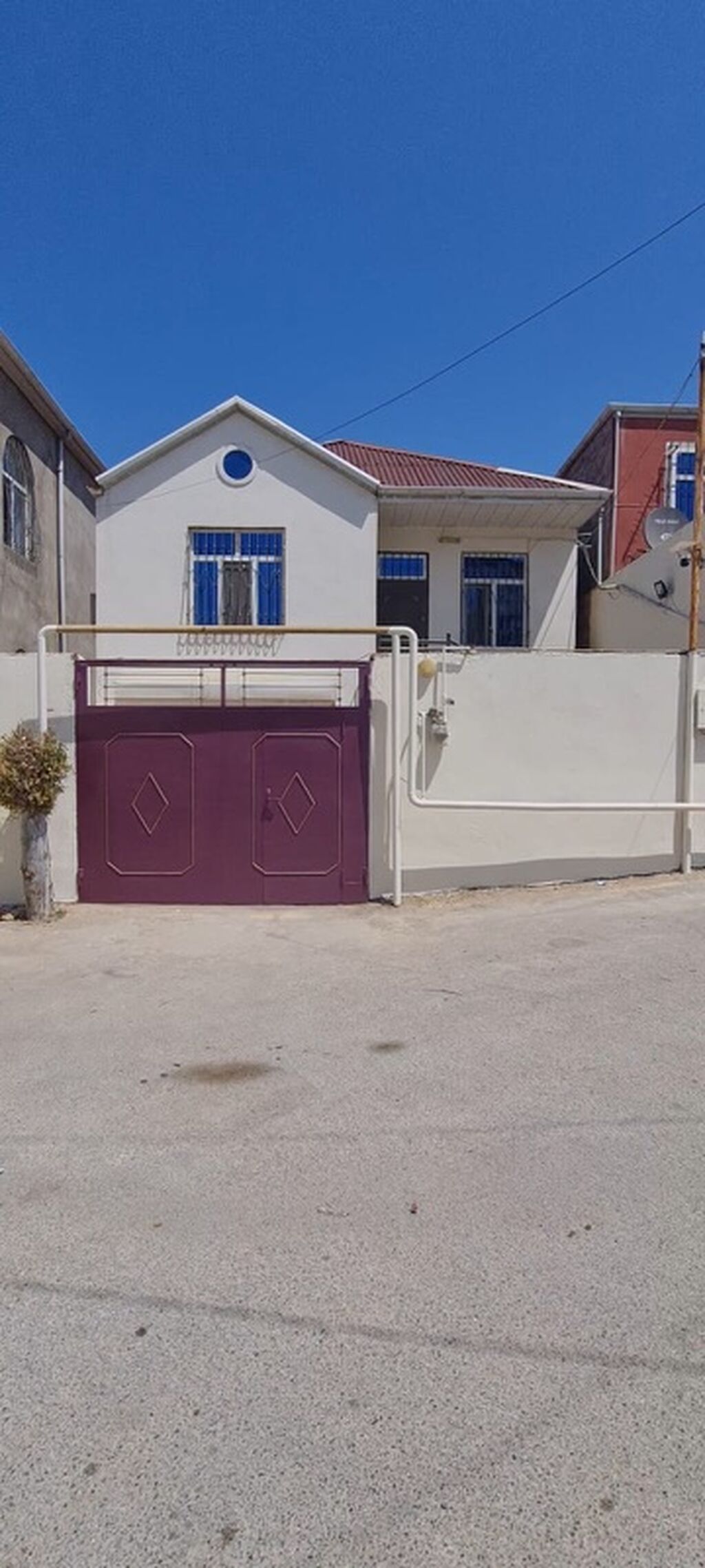 3 otaqlı, 120 kv. m, Kredit yoxdur, Orta təmir