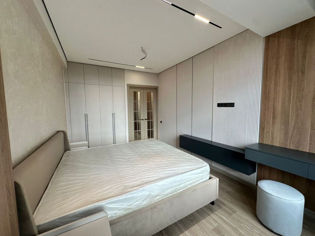 2 комнаты, 75 м², Золотой квадрат Элитка, 5 этаж, Дизайнерский ремонт: фото 3
