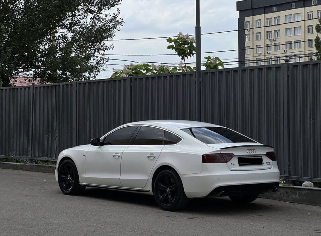 Audi A5: 2012 г., 3 л, Автомат, Бензин, Лифтбек: фото 2