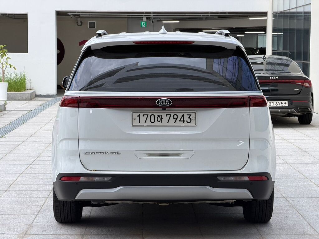 Kia Carnival: 2021 г., 2.2 л, Автомат, Дизель, Минивэн: фото 5