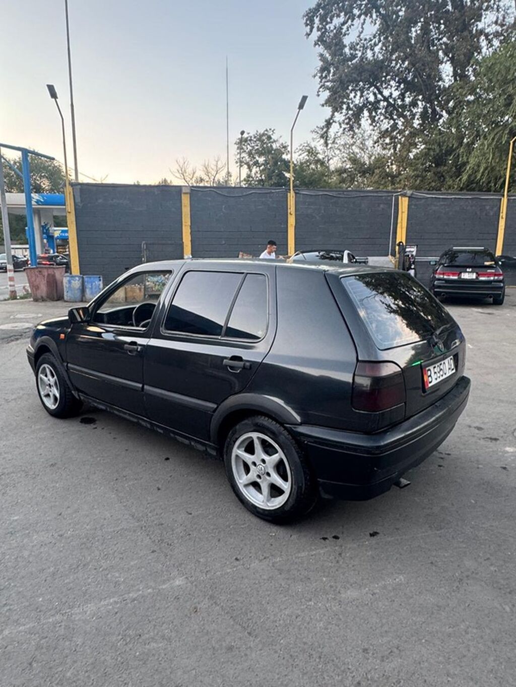 Volkswagen Golf: 1993 г., 1.8 л, Механика, Бензин, Хэтчбэк: фото 5