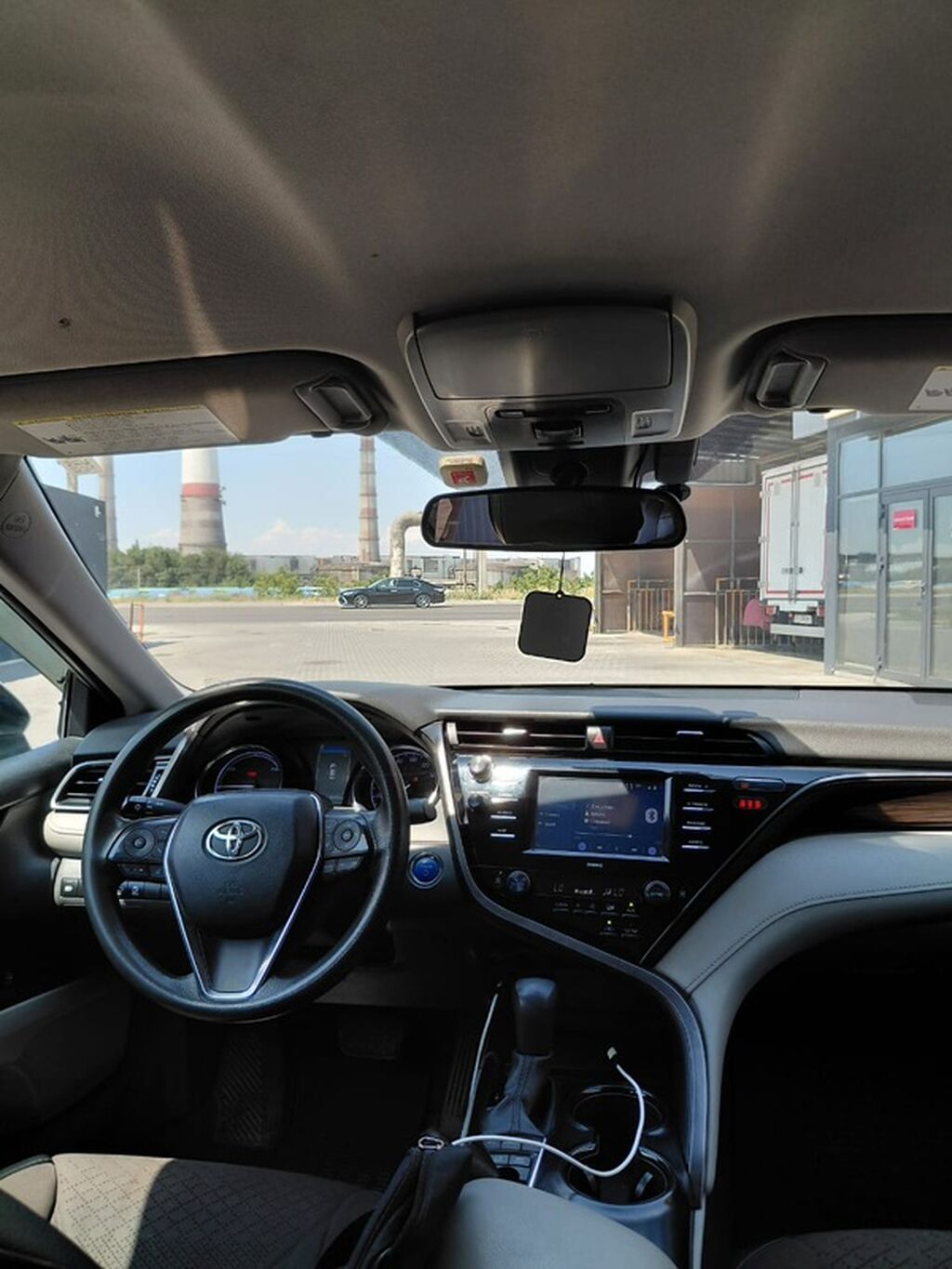 Toyota Camry: 2020 г., 2.5 л, Вариатор, Гибрид, Седан: фото 7