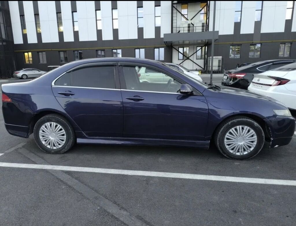 Honda Accord: 2006 г., 2 л, Механика, Бензин, Седан: фото 2