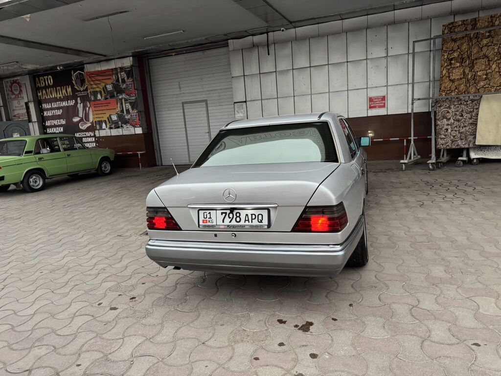 Mercedes-Benz W124: 1994 г., 2.2 л, Автомат, Бензин, Седан: фото 4