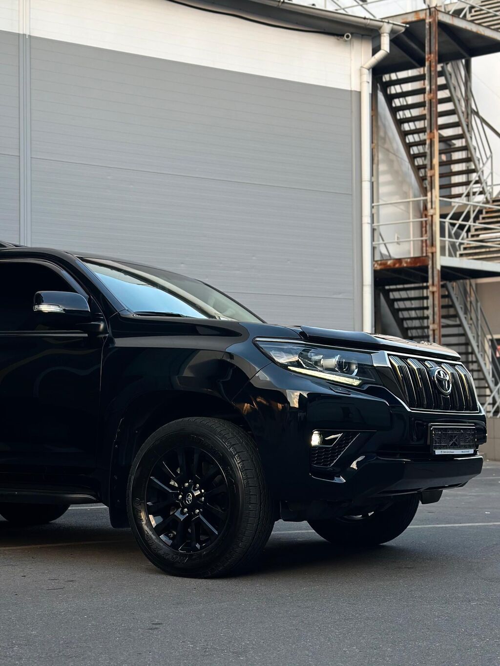 Toyota Land Cruiser Prado: 2022 г., 4 л, Автомат, Бензин, Внедорожник: фото 3