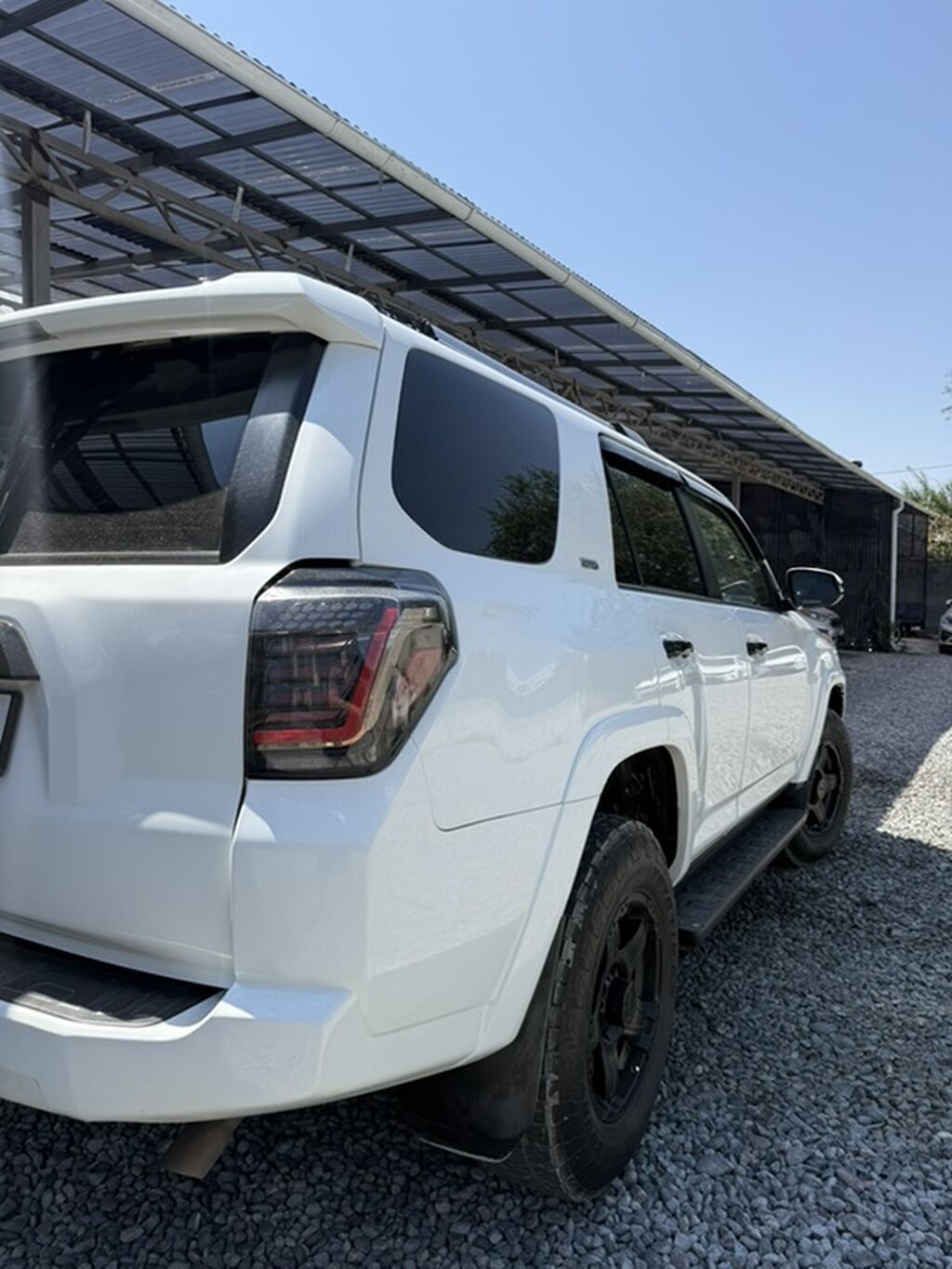 Toyota 4Runner: 2021 г., 4 л, Автомат, Бензин, Внедорожник: фото 6