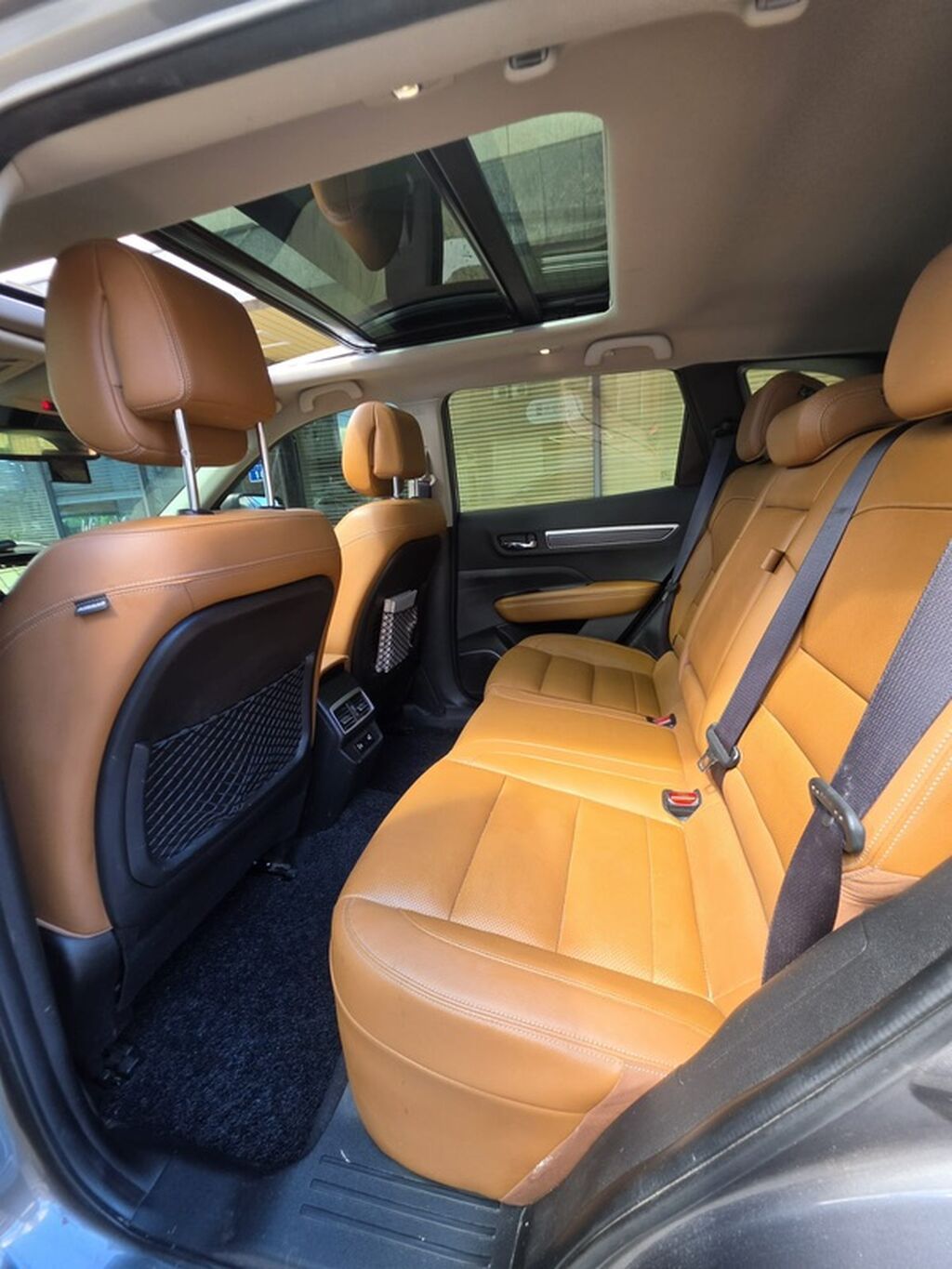 Renault Samsung QM6 — стильный кроссовер серого цвета с богато: фото 6