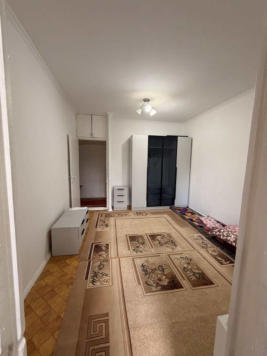 4 комнаты, 86 м², 12 мкр 106 серия, 1 этаж, Старый ремонт: фото 5