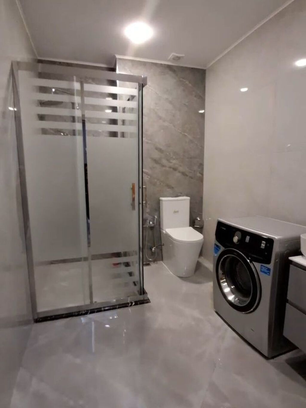 West Town | 2 Otaqlı Mənzil Kirayə Verilir! 📍 Ünvan: Əhməd Rəcəbli