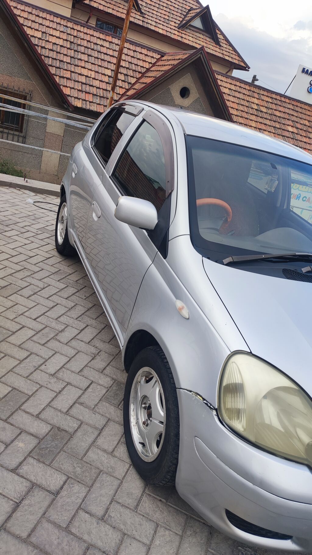 Toyota Vitz: 2003 г., 1.3 л, Автомат, Бензин, Хэтчбэк: фото 5