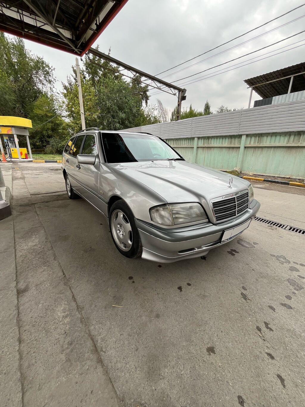 Mercedes-Benz C-Class: 2000 г., 2.2 л, Автомат, Дизель, Универсал: фото 2