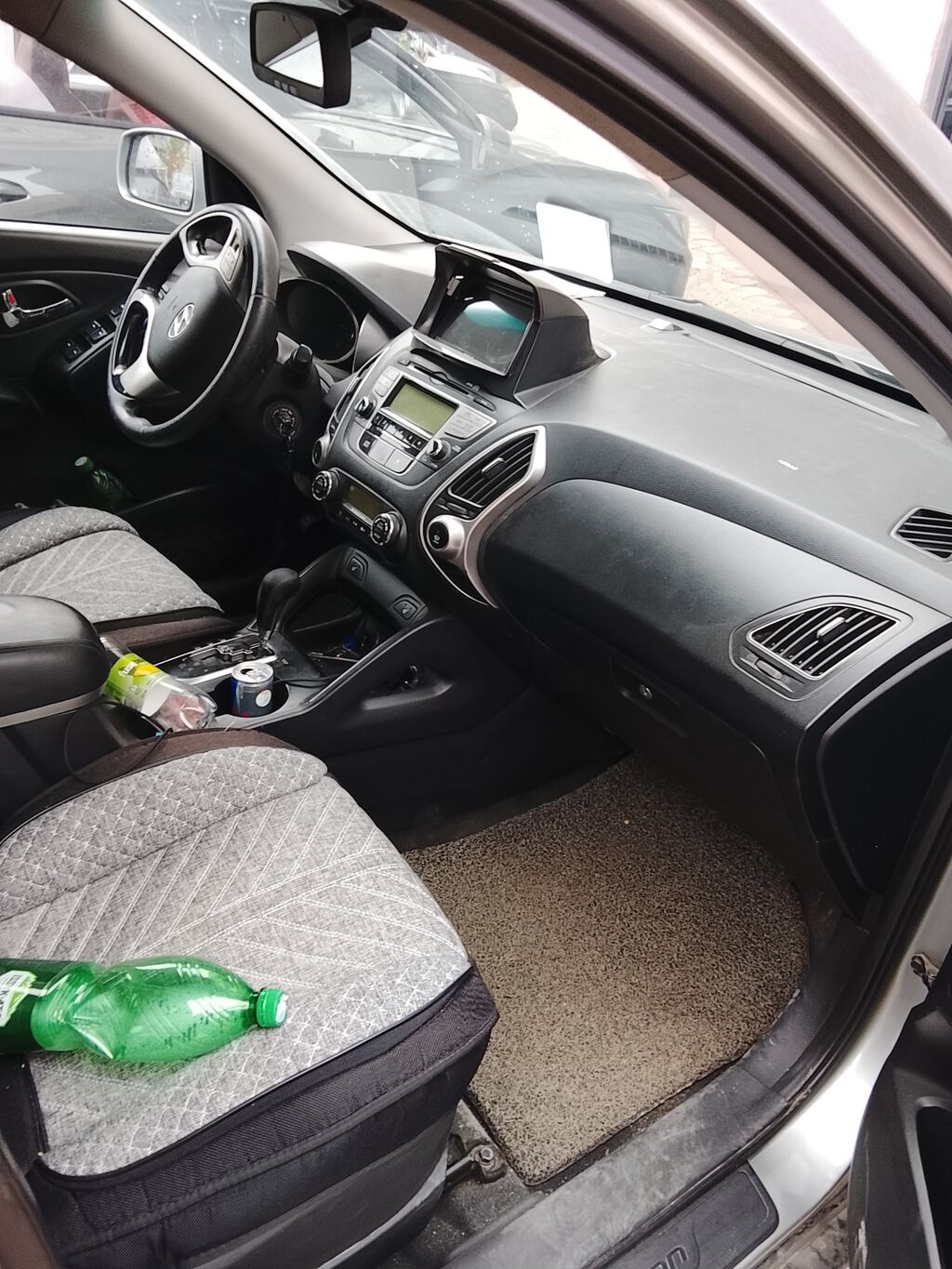Hyundai ix35: 2011 г., 2 л, Автомат, Бензин, Кроссовер: фото 5