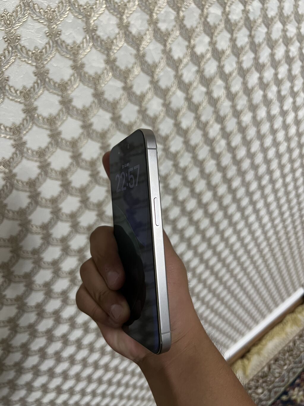 IPhone 15 Pro, Б/у, 256 ГБ, Natural Titanium, 85 %: фото 3