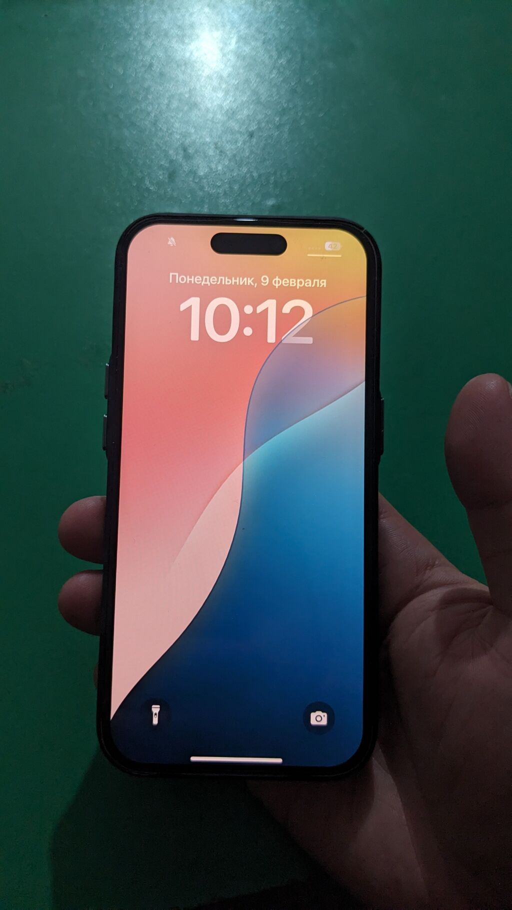IPhone 15 Pro, Б/у, 256 ГБ, White Titanium, Чехол, 85 %: фото 2