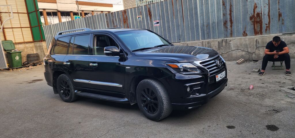 Lexus LX: 2008 г., 5.7 л, Автомат, Бензин, Внедорожник: фото 2