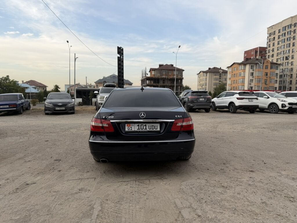Mercedes-Benz E-Class: 2010 г., 1.8 л, Бензин, Седан: фото 2