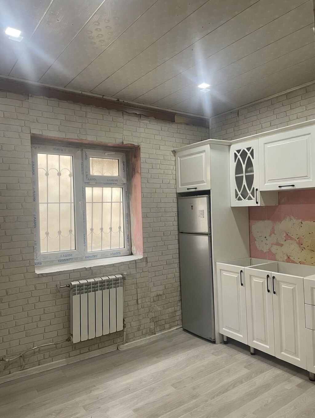 Binəqədi qəs. 3 otaqlı, 76 kv. m