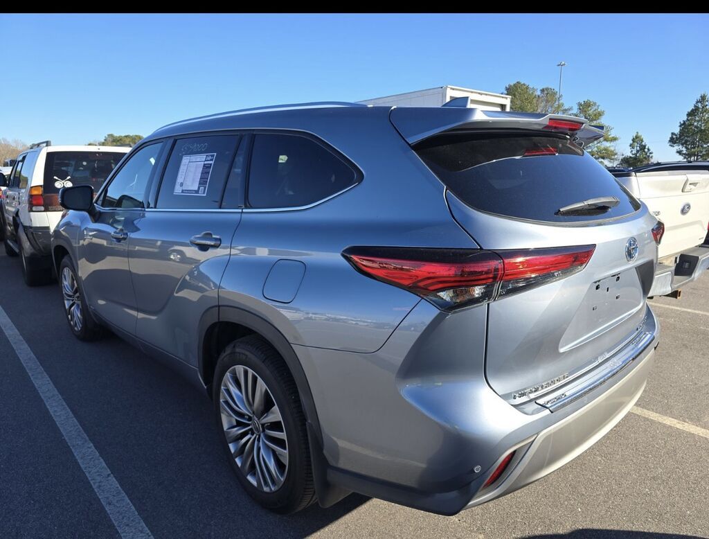 Toyota Highlander: 2021 г., 2.4 л, Автомат, Гибрид, Кроссовер: фото 4
