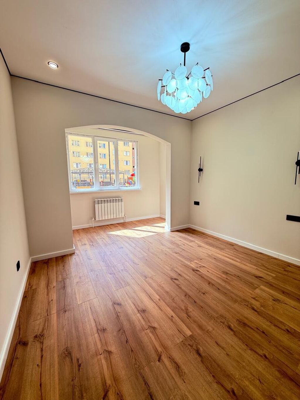 2 комнаты, 67 м², 106 серия улучшенная, 1 этаж, Дизайнерский ремонт: фото 2