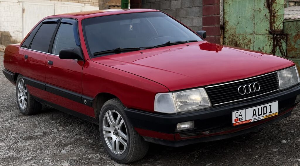 Audi 100