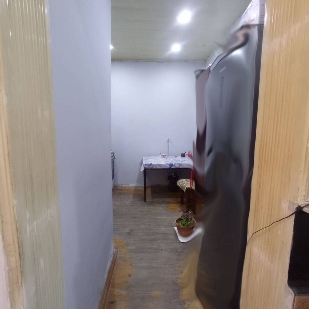 Binəqədi qəs. 5 otaqlı, 110 kv. m, Orta təmir