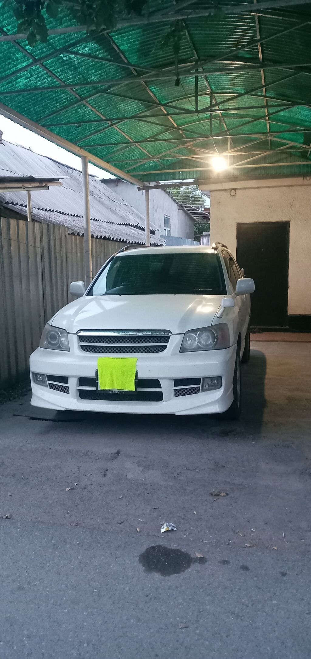 Toyota Kluger: 2001 г., 3 л, Автомат, Бензин, Кроссовер: фото 2