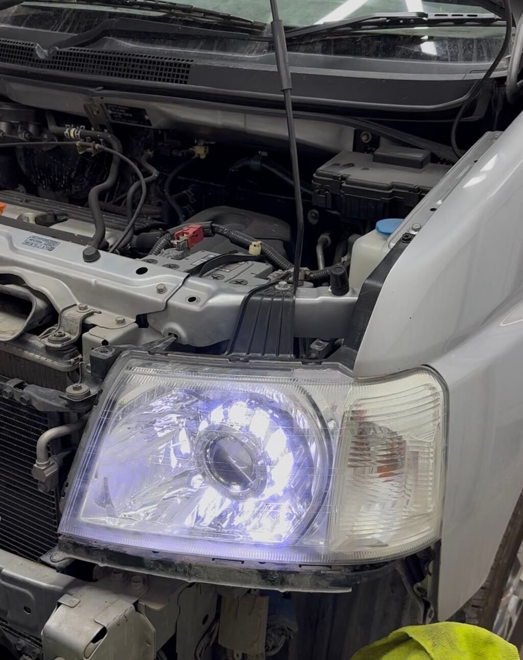 Установка bi led чистка полировка фар устранение запотивания: фото 2