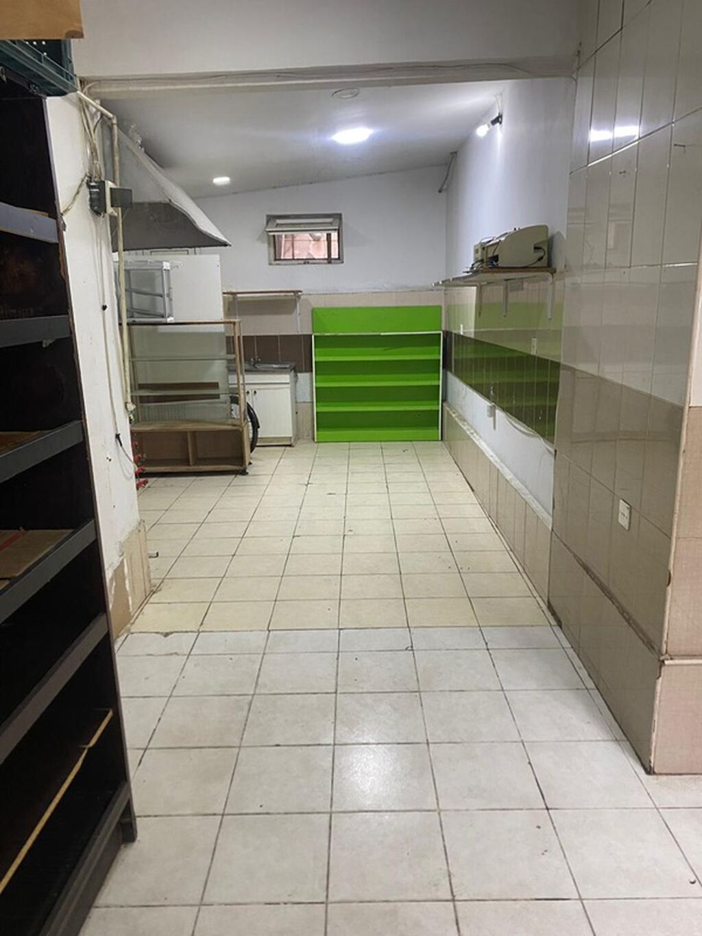 İcarəyə obyekt – 35 kv.m - Təyinat: kiçik mağaza, fast-food