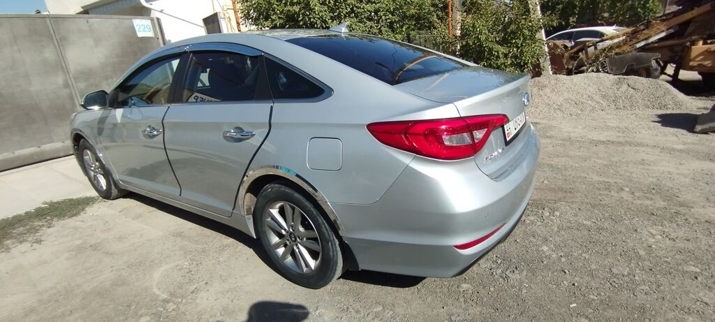 Hyundai Sonata: 2016 г., 2 л, Автомат, Газ, Седан: фото 3
