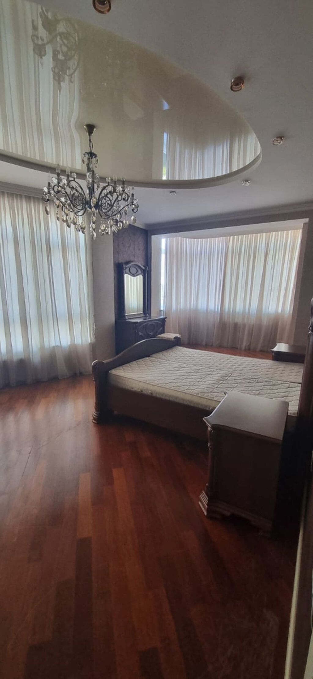 3 otaqlı, Yeni tikili, m. Nəriman Nərimanov, 137 kv. m