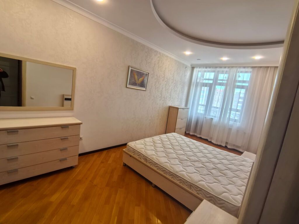 ✨ Tibb Universitetinin Yanında, "Avtoservis MTK"-da 195 m² 4 Otaqdan 3