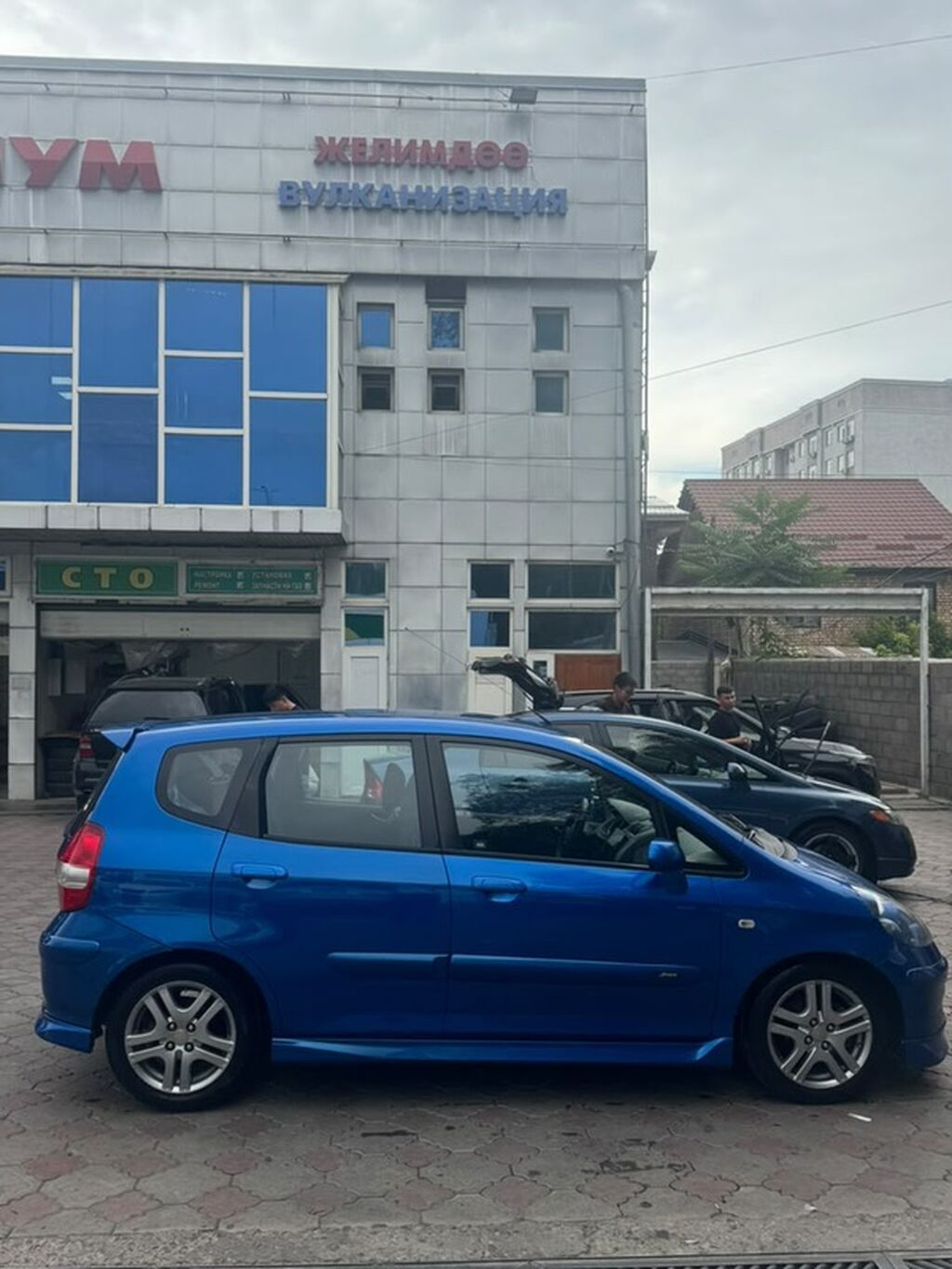 Honda Fit: 2004 г., Бензин, Хэтчбэк — фото 2