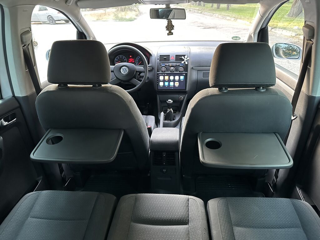 Volkswagen Touran: 2003 г., 1.6 л, Механика, Бензин, Минивэн: фото 5