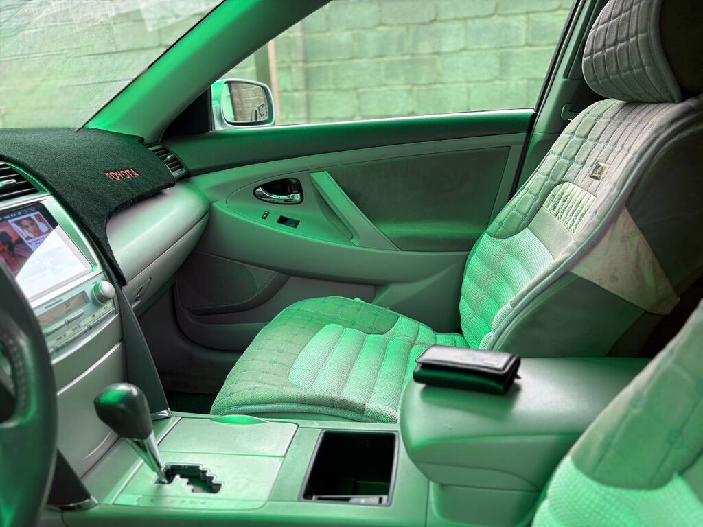Toyota Camry: 2006 г., 2.4 л, Вариатор, Гибрид, Седан: фото 2