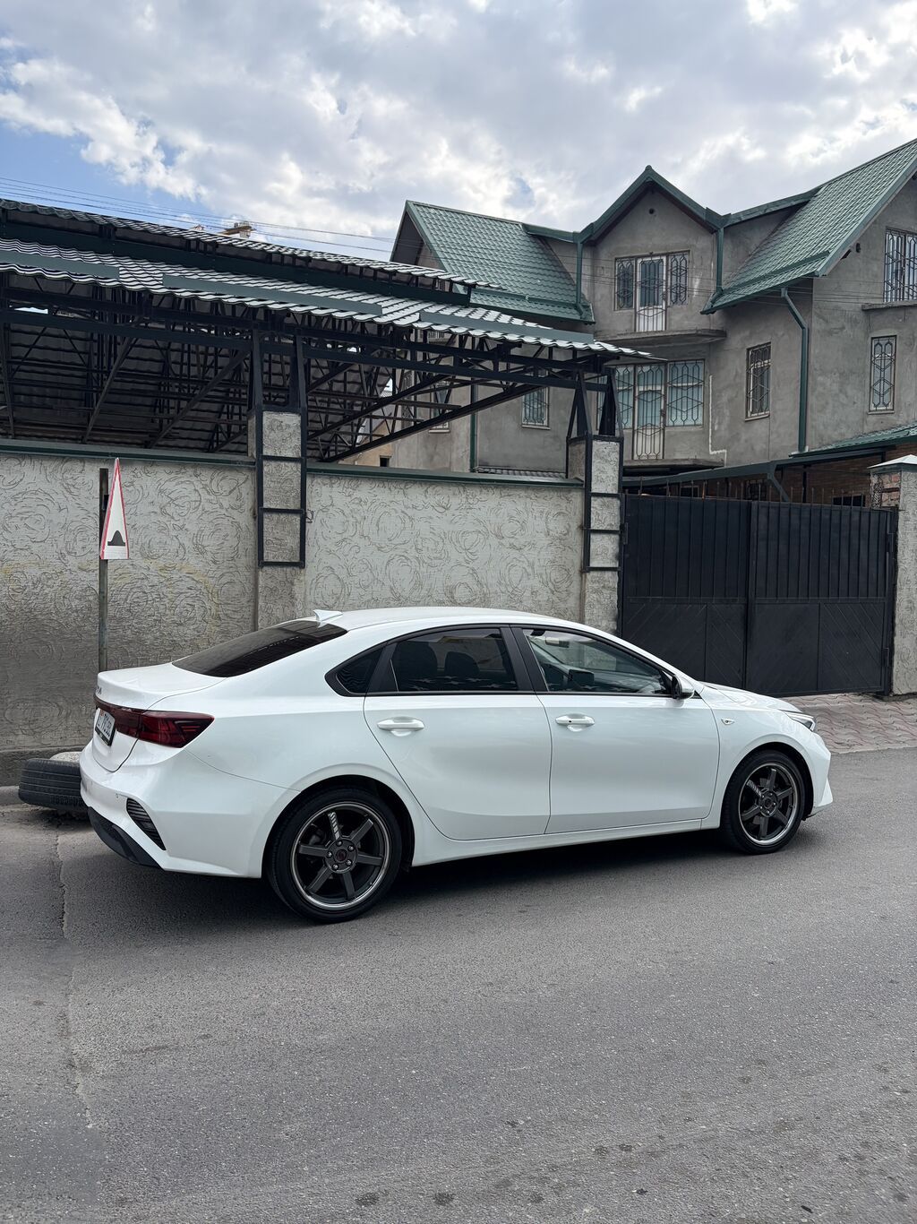 Kia K3: 2021 г., 1.6 л, Вариатор, Бензин, Седан: фото 4