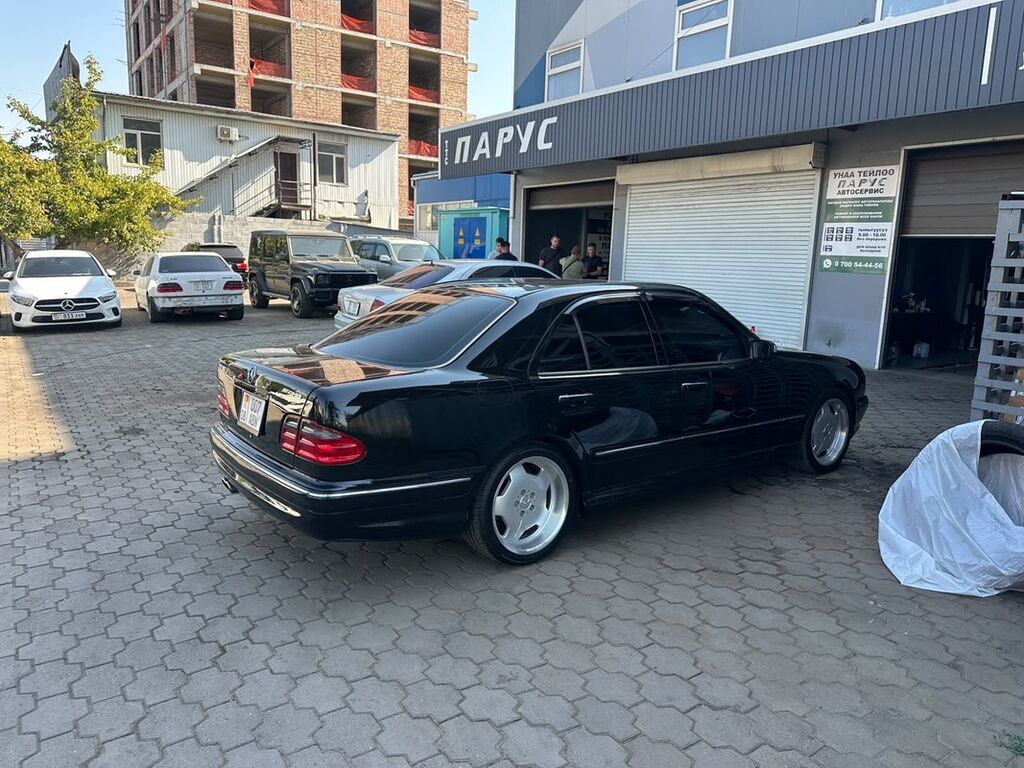 Mercedes-Benz E-класс AMG: 2001 г., 3.2 л, Автомат, Бензин, Седан: фото 3