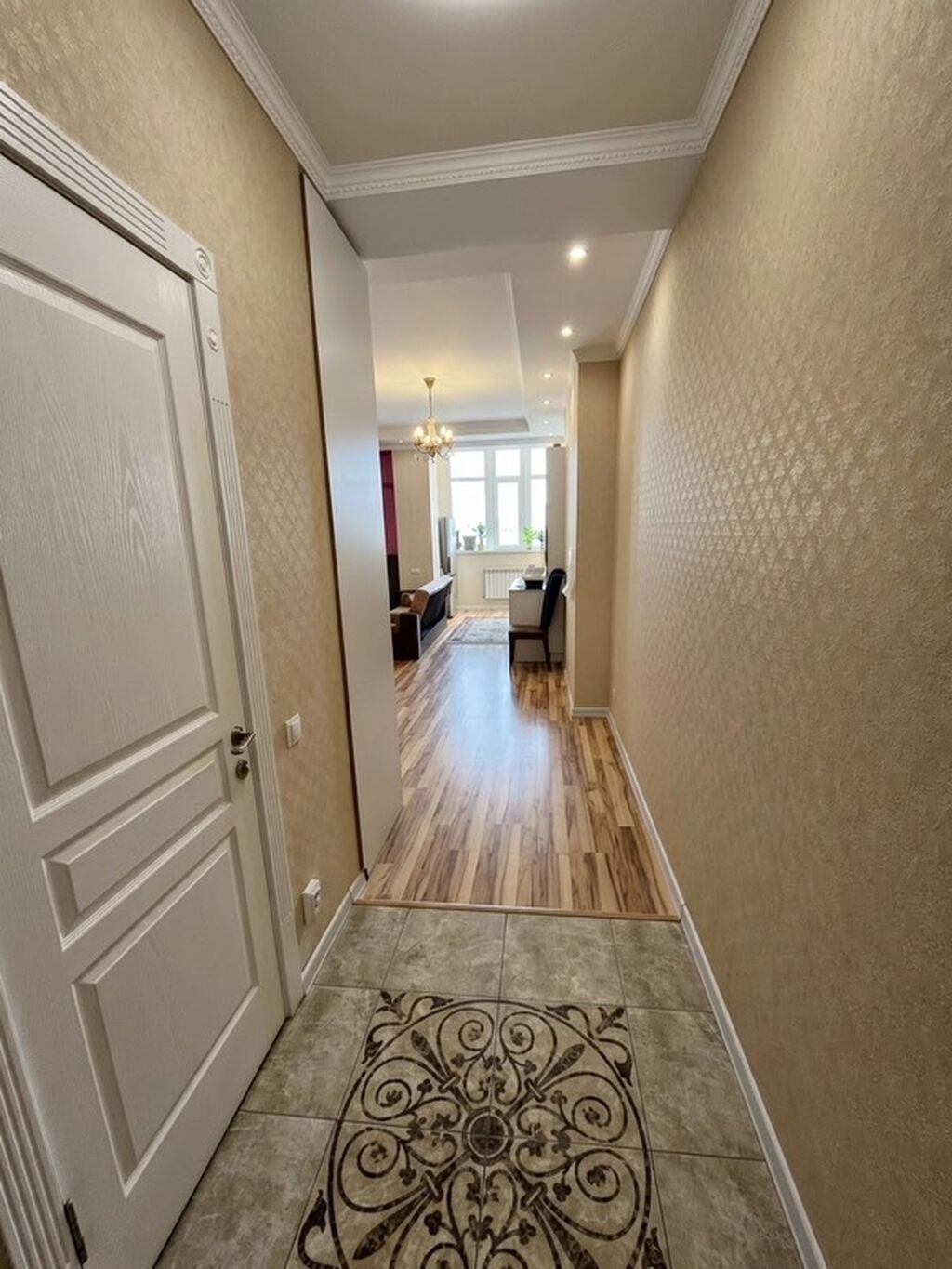 Сдаётся просторная 2-комнатная квартира-студия (75 м²) Адрес: ул: фото 2