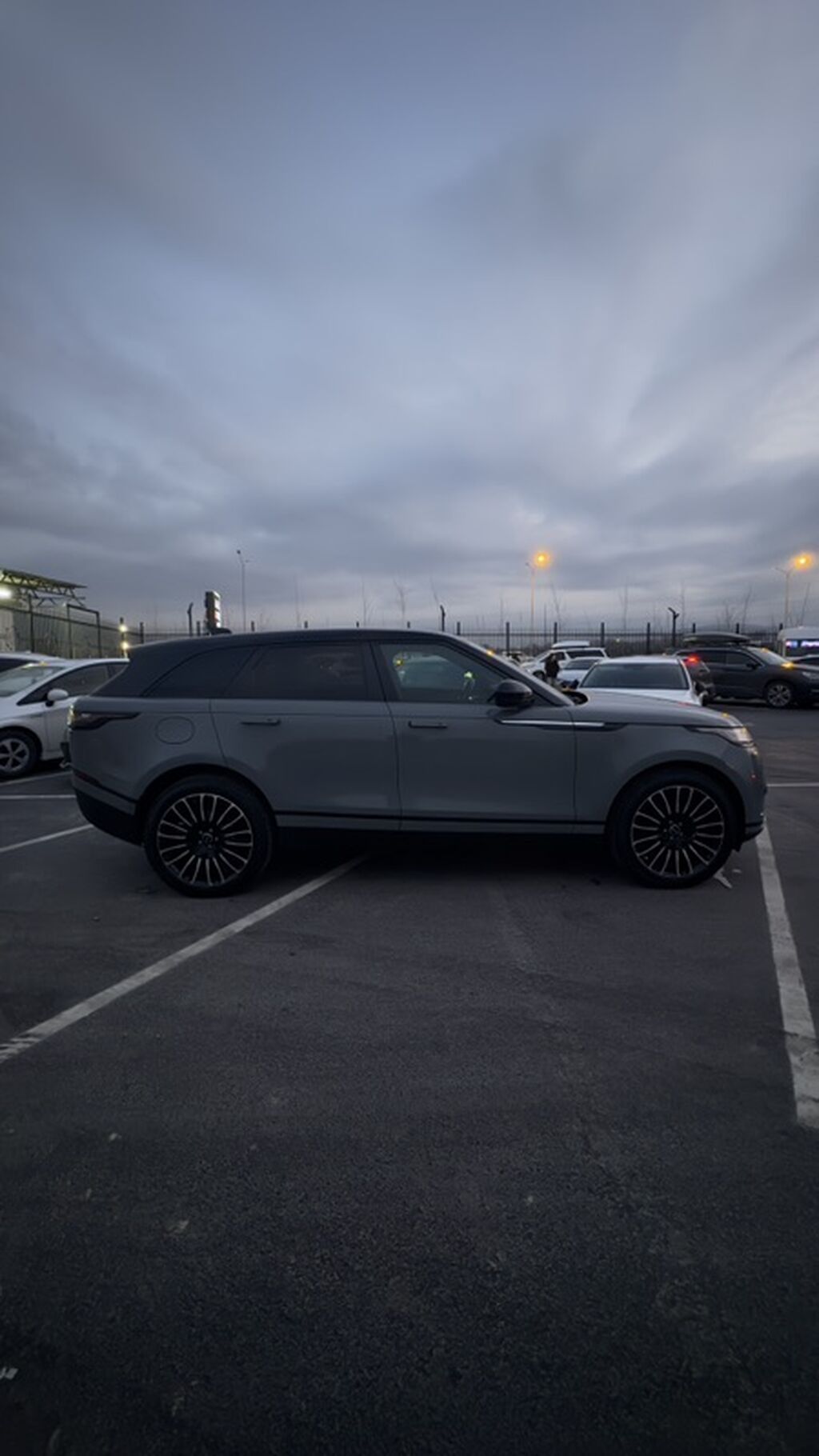 Land Rover Range Rover: 2018 г., 2 л, Автомат, Бензин, Кроссовер: фото 2